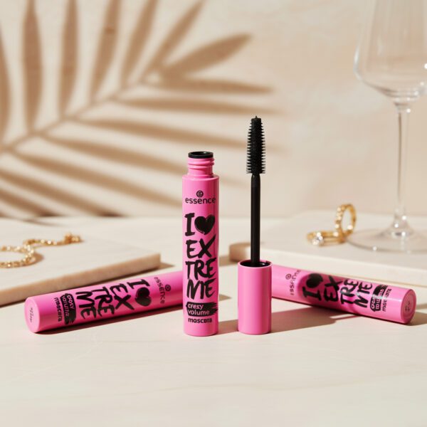 Essence I Love Extreme Mascara